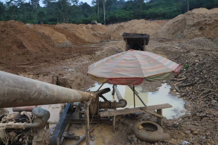 WhatsApp-Image-2018-12-15-at-20.01.03 #StopGalamsey still important, as Vetted Legal Small Scale Miners go back to work