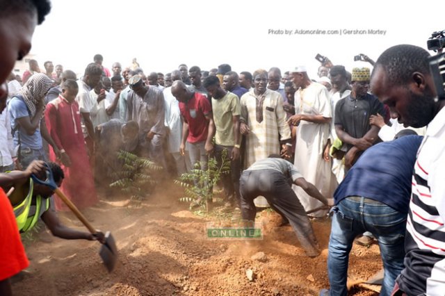 18.Killed-undercover-investigator-buried Investigator killing: Time to say enough is enough – Kenneth Ashigbey